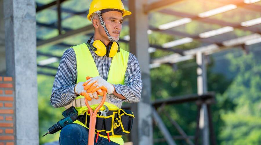 Professional gutter cleaning in Bennet, NE